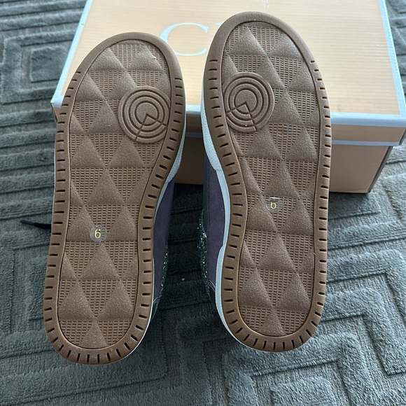 BNNW Fashion Sneakers⭐️💫 - Picture 2 of 5